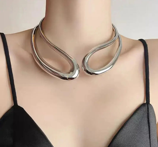 Virago Choker