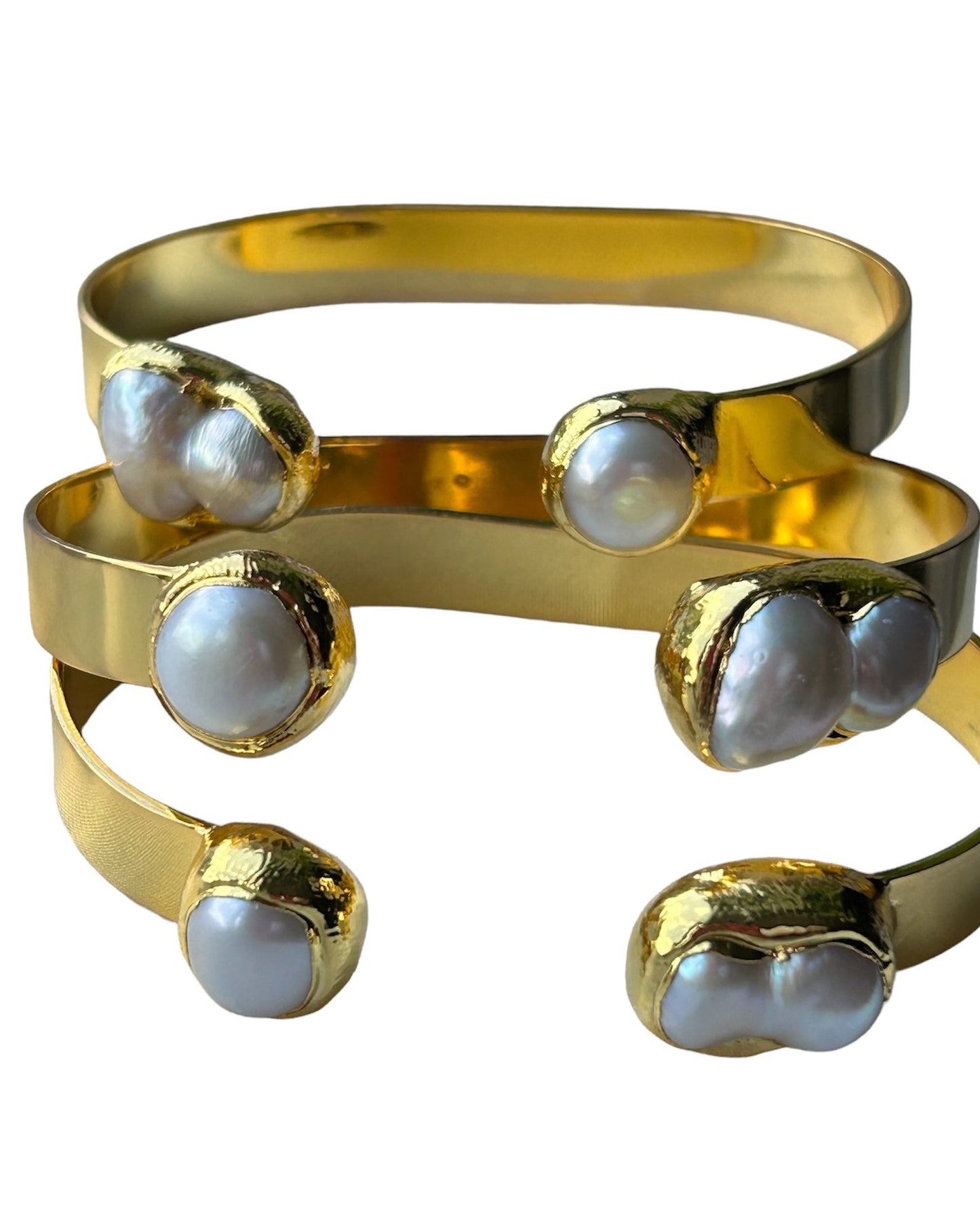 Victoria Pearl Bangle